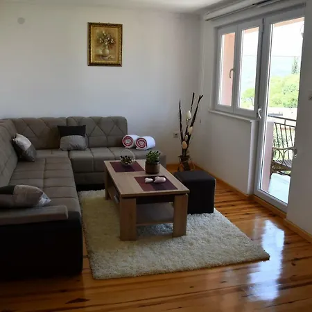 Apartment Vesna *